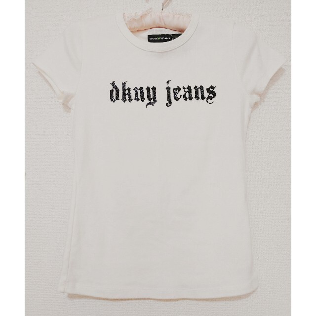 DKNY(ダナキャランニューヨーク)のDKNYJEANS ⭐白Tシャツ レディースのトップス(Tシャツ(半袖/袖なし))の商品写真