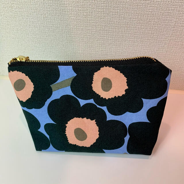 marimekko(マリメッコ)のマリメッコ ハンドメイド　ポーチ(UNIKKO) ハンドメイドのファッション小物(ポーチ)の商品写真