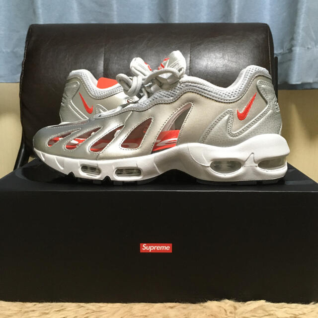 NIKE(ナイキ)の新品27cm nike air max 96 supreme silver メンズの靴/シューズ(スニーカー)の商品写真