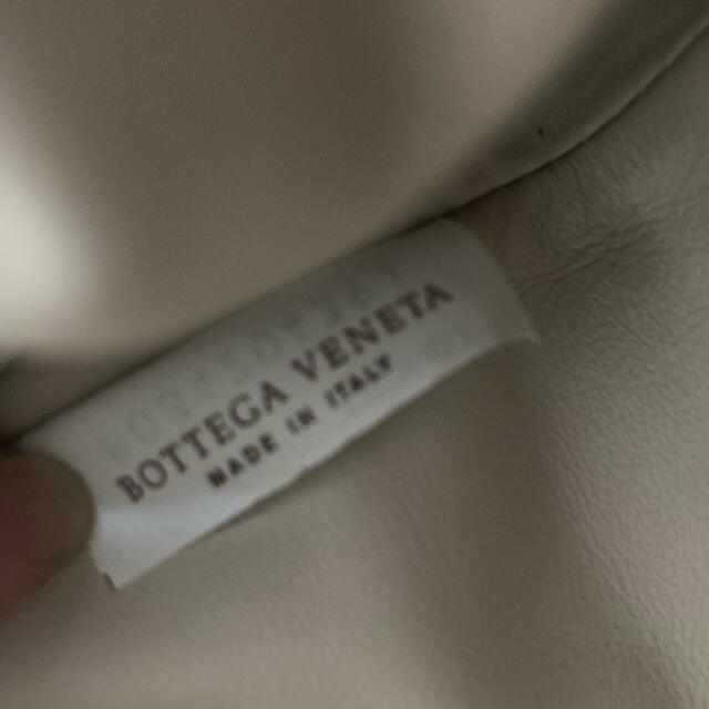 Bottega Veneta(ボッテガヴェネタ)の(Kei様専用)ボッテガ・ヴェネタ ミニ ザ・ポーチ　(正規品) レディースのバッグ(ショルダーバッグ)の商品写真