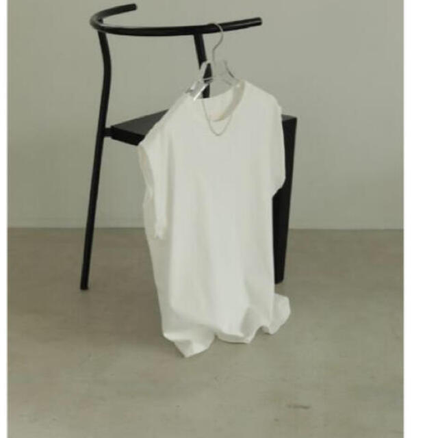 TODAYFUL(トゥデイフル)のtodayful  Puff Shoulder Tanktop WHT レディースのトップス(シャツ/ブラウス(半袖/袖なし))の商品写真