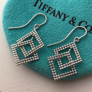 ティファニー(Tiffany & Co.)のTiffany K18WG カットボールピアス　希少美品(ピアス)