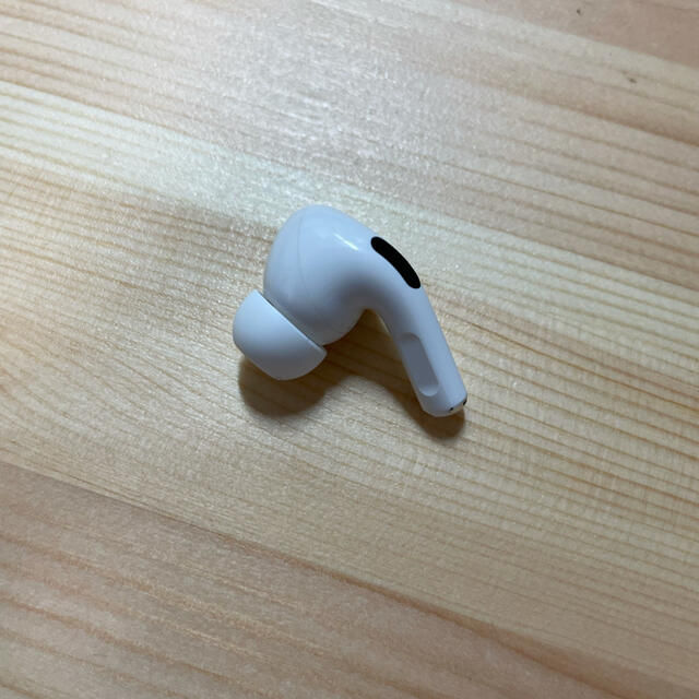 Apple(アップル)の美品 AirPods Pro エアーポッズプロ 片耳 左耳 L  スマホ/家電/カメラのオーディオ機器(ヘッドフォン/イヤフォン)の商品写真