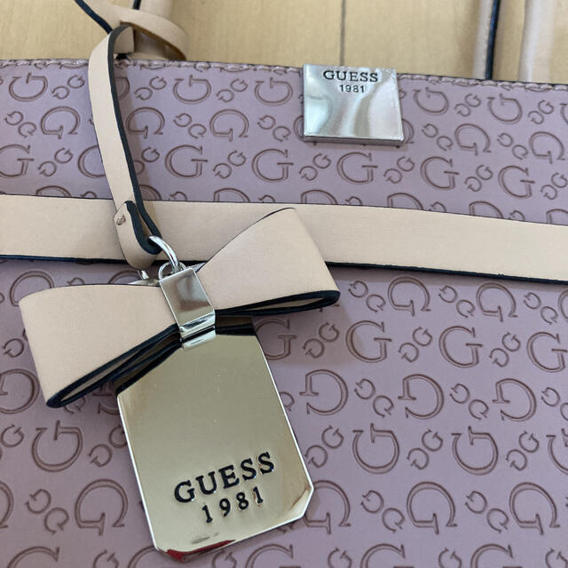 GUESS GUESSの通販 by ひろのん's shop｜ゲスならラクマ - バッグ 最新品通販