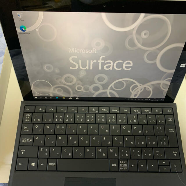 surface3 (2015年) ※キーボードも付いています