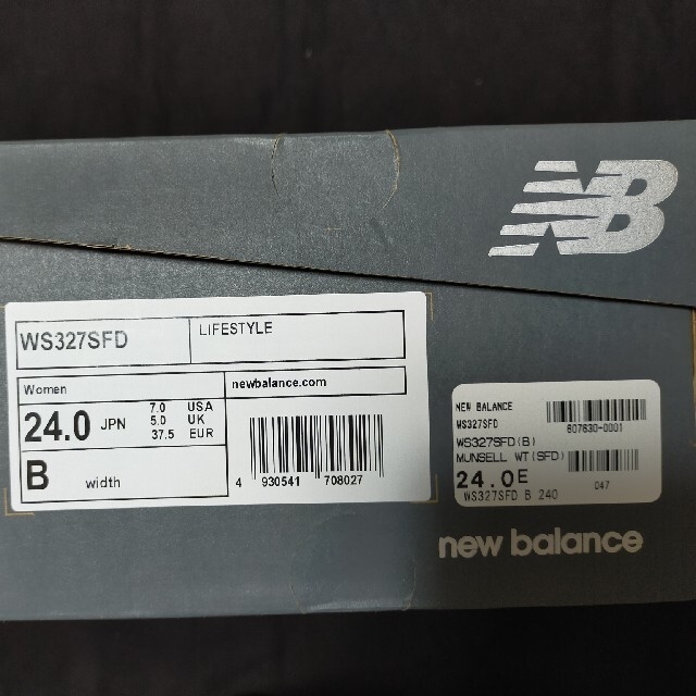 New Balance(ニューバランス)の新品未使用　ニューバランス　 WS327SFD  White Moonbeam レディースの靴/シューズ(スニーカー)の商品写真