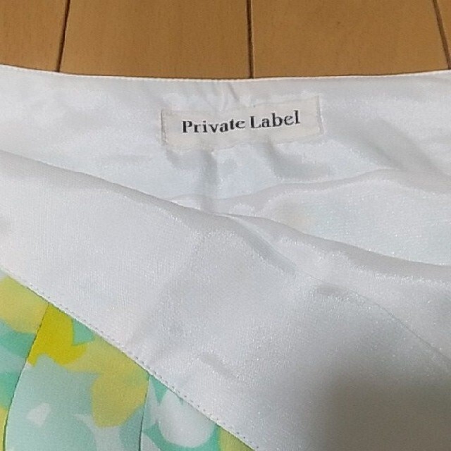 PRIVATE LABEL(プライベートレーベル)のプライベートレーベル　花柄スカート レディースのスカート(ミニスカート)の商品写真