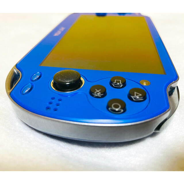 PlayStation Vita(プレイステーションヴィータ)のPSVita PCH-1000 ZA04 サファイアブルー 動作確認済み エンタメ/ホビーのゲームソフト/ゲーム機本体(家庭用ゲーム機本体)の商品写真