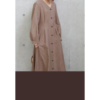 ダブルクローゼット(w closet)のw closet ウエストタックワンピース グレージュ(ロングワンピース/マキシワンピース)