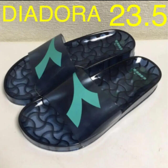 DIADORA(ディアドラ)の新品 DIADORA ディアドラ サンダル ロゴ シャワーサンダル 23.5 レディースの靴/シューズ(サンダル)の商品写真