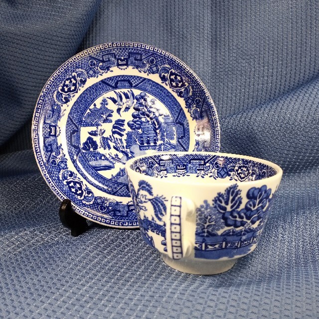 WEDGWOOD(ウェッジウッド)のAlfred Meakin×Woods ミーキンブルーウィロー カップ&ソーサー エンタメ/ホビーの美術品/アンティーク(陶芸)の商品写真