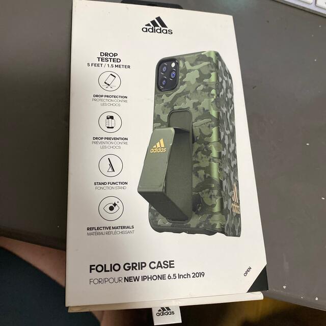 adidas(アディダス)のiPhone11promax用ケース　adidas カモ柄手帳型グリップ付き スマホ/家電/カメラのスマホアクセサリー(iPhoneケース)の商品写真