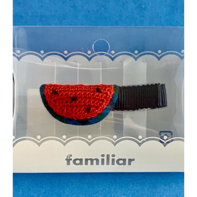 familiar(ファミリア)のファミリア★ヘアピン★すいか★新品未使用 キッズ/ベビー/マタニティのこども用ファッション小物(その他)の商品写真