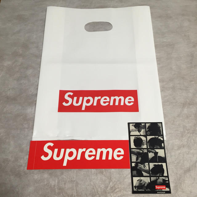 Supreme(シュプリーム)のLサイズ Supreme Sumo Tee  送料込 メンズのトップス(Tシャツ/カットソー(半袖/袖なし))の商品写真