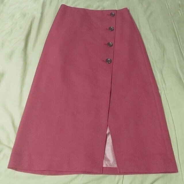 Noble(ノーブル)のノーブルnoble ボタントラペーズスカート レディースのスカート(ロングスカート)の商品写真