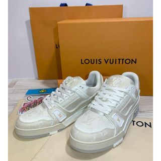 ヴィトン(LOUIS VUITTON) サングラス スニーカー(メンズ)の通販 5点 | ルイヴィトンのメンズを買うならラクマ