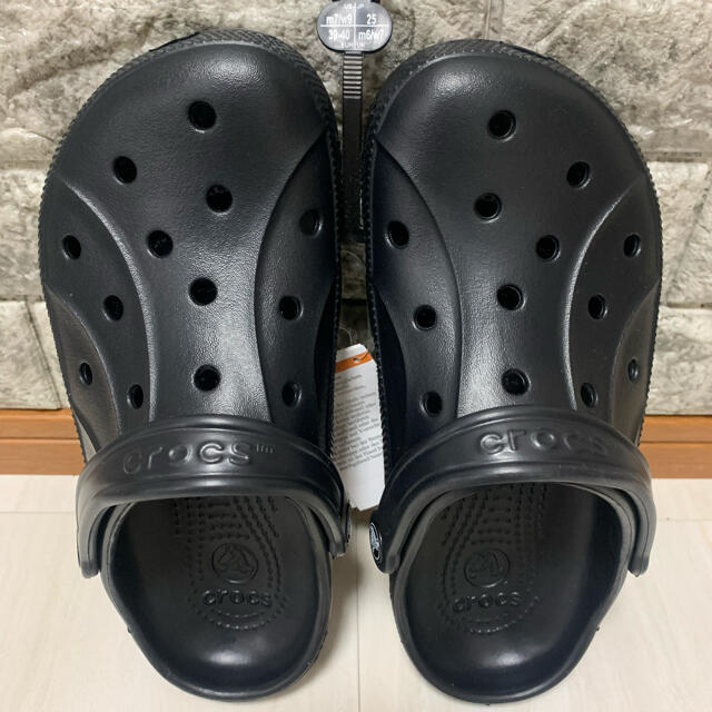 crocs(クロックス)の✨【新品　未使用　タグ付き】クロックス　25cm✨ メンズの靴/シューズ(サンダル)の商品写真