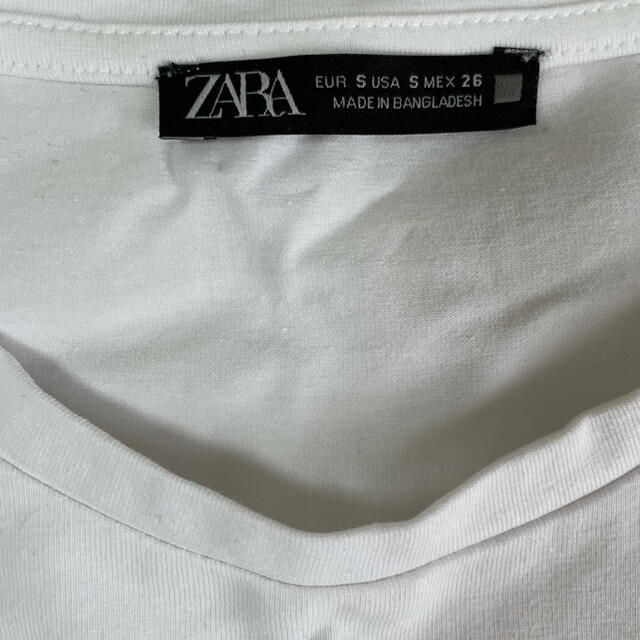 ZARA(ザラ)の【エマ様専用】クロップド丈ティーシャツ レディースのトップス(Tシャツ(半袖/袖なし))の商品写真