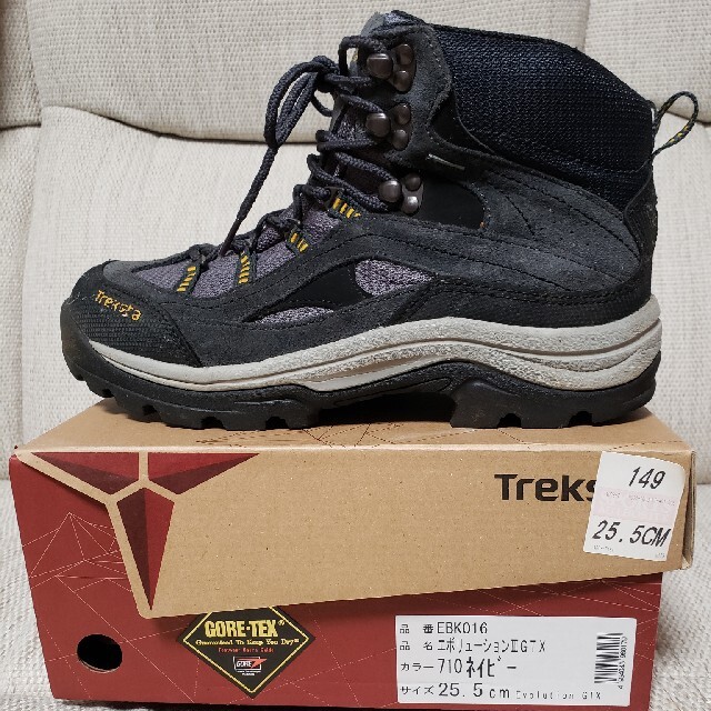 Treksta(トレクスタ)の登山靴 スポーツ/アウトドアのアウトドア(登山用品)の商品写真