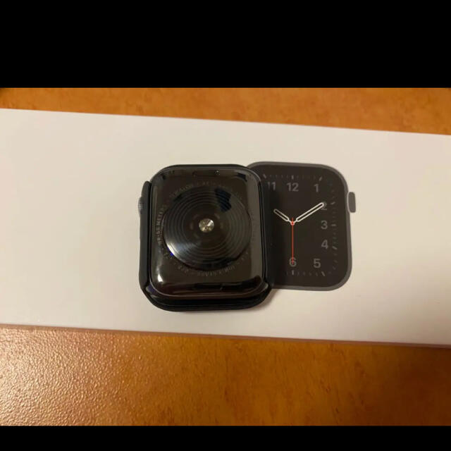 Apple Watch(アップルウォッチ)のApple Watch SE  44mm スペースグレイ セルラーモデル スマホ/家電/カメラのスマホアクセサリー(その他)の商品写真