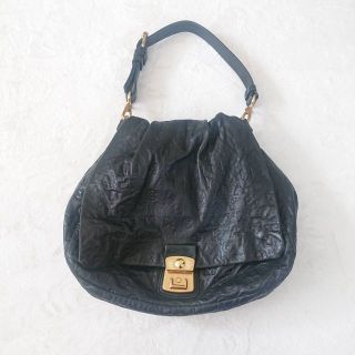 マークバイマークジェイコブス(MARC BY MARC JACOBS)の型押しバッグ☆マークバイマークジェイコブス(ハンドバッグ)