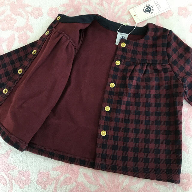 PETIT BATEAU(プチバトー)の【新品】プチバトー♡ 秋冬 チェック柄 カーディガン トップス 24m 86cm キッズ/ベビー/マタニティのベビー服(~85cm)(カーディガン/ボレロ)の商品写真