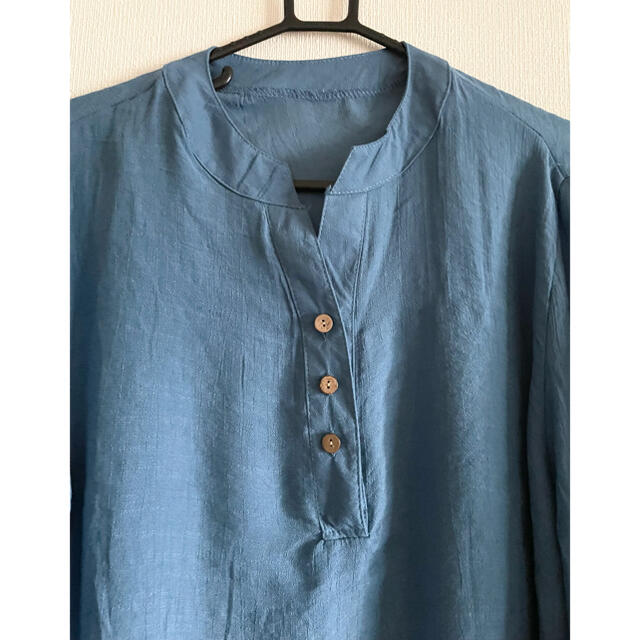 ブルーのチュニックブラウス [大きいサイズ 3XL] レディースのトップス(シャツ/ブラウス(長袖/七分))の商品写真