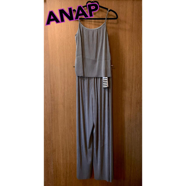 ANAP(アナップ)の＊新品未使用♪ANAP プリーツセットアップ グレー＊ レディースのパンツ(オールインワン)の商品写真