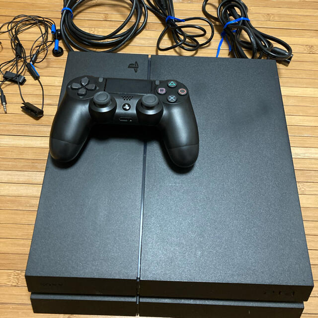 PS4 CUH1200A 無料PS4ソフト付き 1