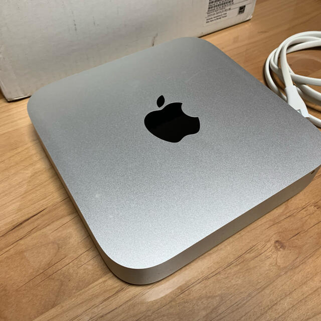 Apple(アップル)のApple Mac mini Late 2014 (1TB / 8Gメモリ) スマホ/家電/カメラのPC/タブレット(デスクトップ型PC)の商品写真