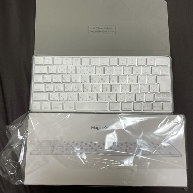 Apple(アップル)の【ノアエル様専用】　Apple Magic Keyboard. カバー付き スマホ/家電/カメラのPC/タブレット(PC周辺機器)の商品写真