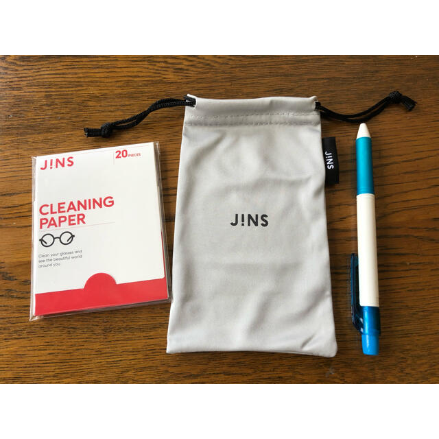 JINS(ジンズ)のJINS  巾着袋とレンズクリーニングペーパー レディースのファッション小物(ポーチ)の商品写真