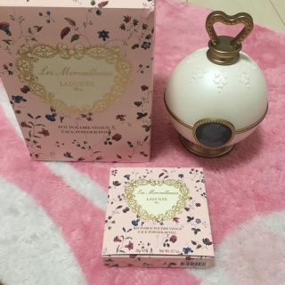 レメルヴェイユーズラデュレ(Les Merveilleuses LADUREE)のラデュレ フェイスパウダー(フェイスパウダー)