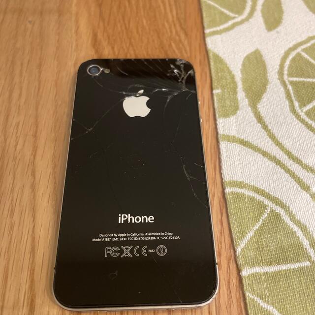 iPhone(アイフォーン)のiPhone4S ブラック　16GB スマホ/家電/カメラのスマートフォン/携帯電話(スマートフォン本体)の商品写真