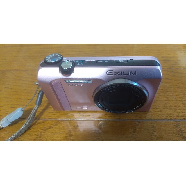 CASIO(カシオ)のCASIO HIGH SPEED EXILIM EX-ZR400PK スマホ/家電/カメラのカメラ(コンパクトデジタルカメラ)の商品写真