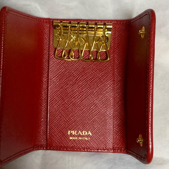 PRADA 赤の通販 by RiRi's shop |プラダならラクマ - PRADA プラダ キーケース 最安値即納