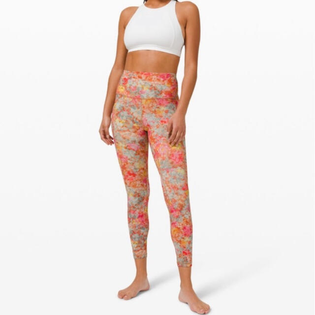 lululemon(ルルレモン)の【新品・未使用】lululemon レギンス サイズS レディースのパンツ(その他)の商品写真