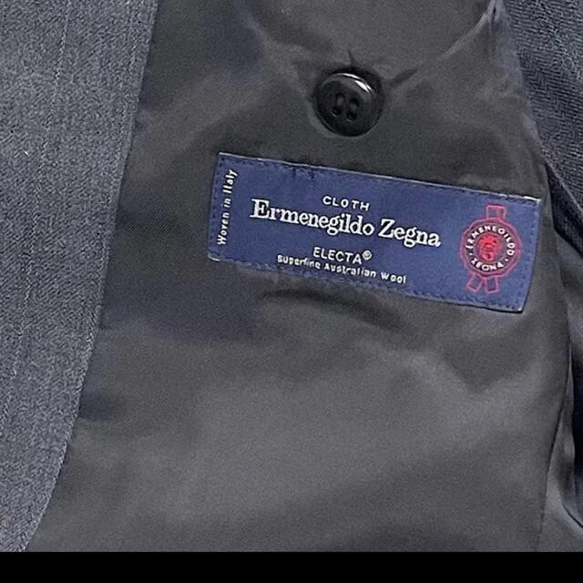 Ermenegildo Zegna(エルメネジルドゼニア)の定価20万以上！美品 エルメネジルド ゼニア セットアップ エラクタ  メンズのスーツ(セットアップ)の商品写真