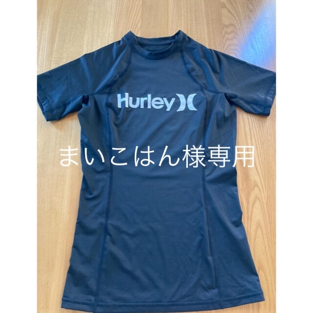 Hurley(ハーレー)のハーレイ　レディース半袖ラッシュガード  黒　M レディースの水着/浴衣(水着)の商品写真