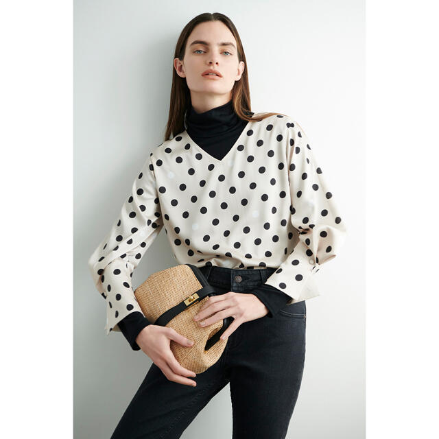 美品】Theory Vネックブラウス ドット柄 | decordress.it