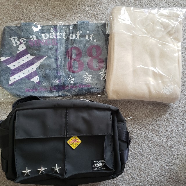 B´z、ポーターコラボボディバッグ&ランチバッグ&ひざ掛け B´z、ポーターコラボボディバッグ&ランチバッグ&ひざ掛け