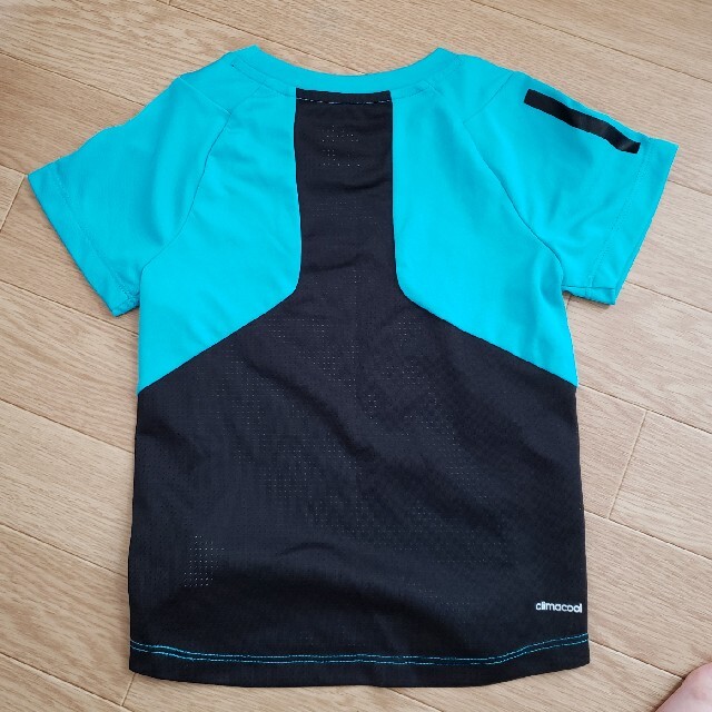 adidas(アディダス)のadidas　Tシャツ キッズ/ベビー/マタニティのキッズ服男の子用(90cm~)(Tシャツ/カットソー)の商品写真