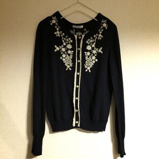 ロイスクレヨン(Lois CRAYON)のロイスクレヨン 刺繍カーディガン(カーディガン)