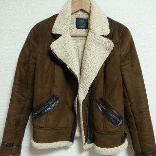 ザラ(ZARA)のZARA ムートンライダース(ライダースジャケット)