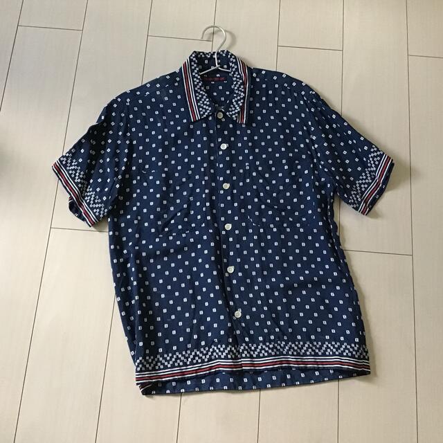 BLUE BLUE(ブルーブルー)のBLUE BLUE シャツ レディースのトップス(シャツ/ブラウス(半袖/袖なし))の商品写真