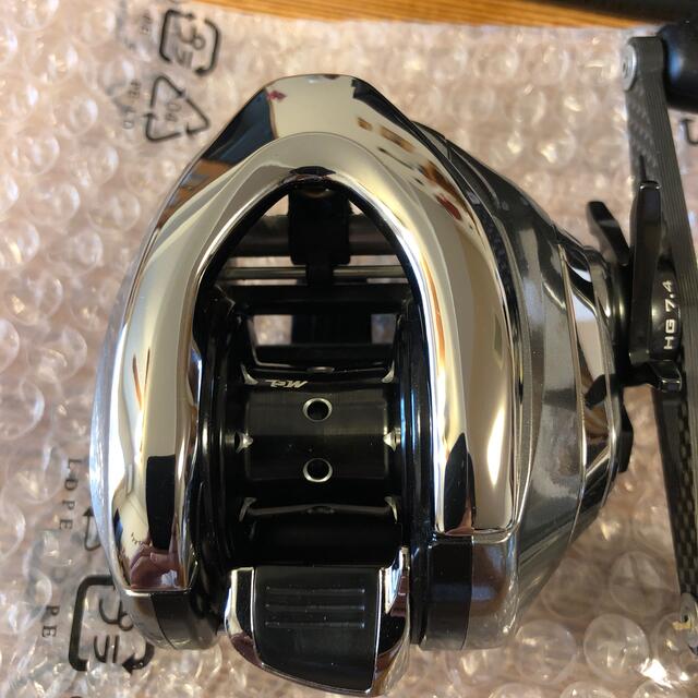 SHIMANO(シマノ)の極美品！シマノ 16アンタレスDC HG 右巻きZPIパワーハンドル未記入保証書 スポーツ/アウトドアのフィッシング(リール)の商品写真