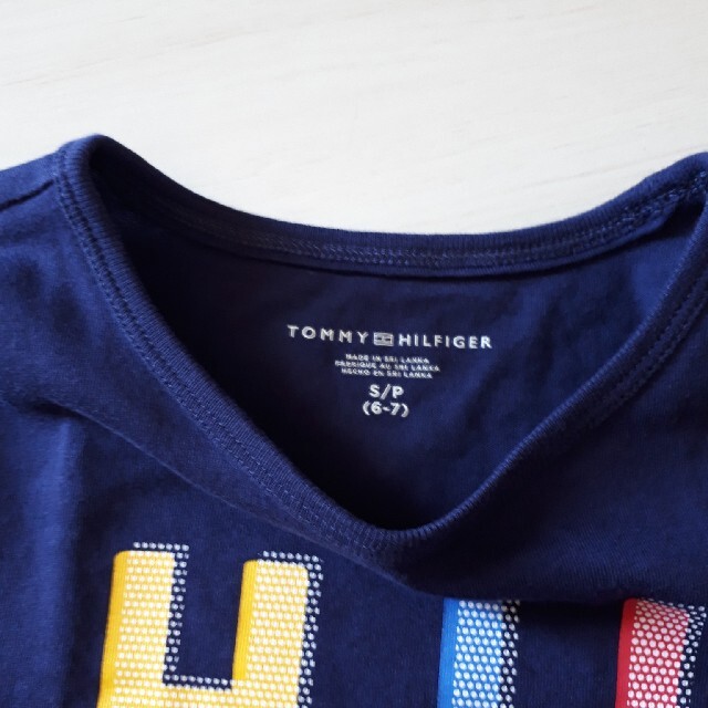 TOMMY HILFIGER(トミーヒルフィガー)のお値下げ💴⤵⤵　TOMMY HILFIGER　120㎝ キッズ/ベビー/マタニティのキッズ服女の子用(90cm~)(Tシャツ/カットソー)の商品写真