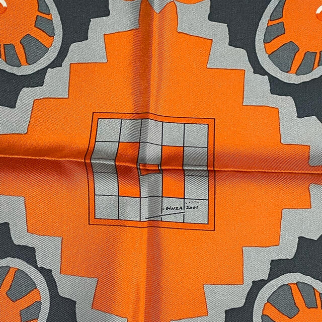 HERMES - 【正規品】HERMES エルメス 銀座限定 スカーフ 新品 HERMES - 【正規品】HERMES エルメス 銀座限定 スカーフ 新品