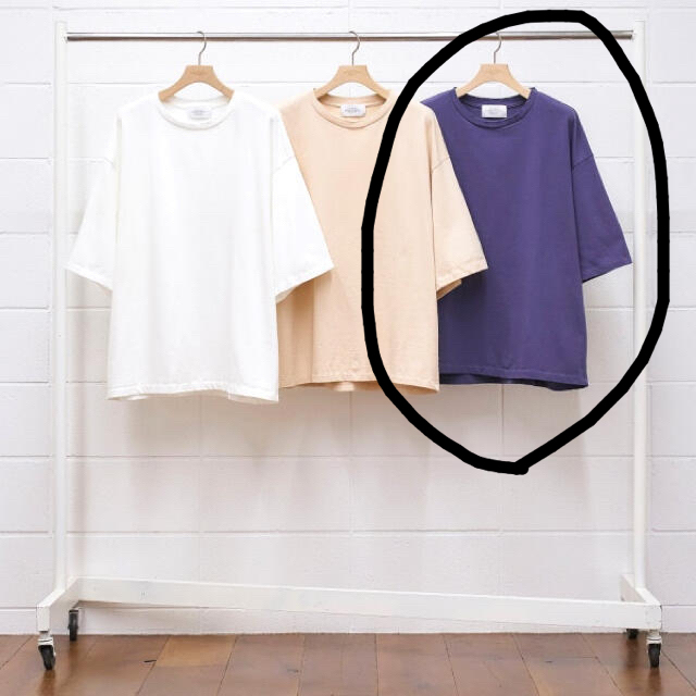 UNUSED - 美品 UNUSED 21SS Short Sleeve T-Shirt ネイビーの UNUSED - 美品 UNUSED 21SS Short Sleeve T-Shirt ネイビーの