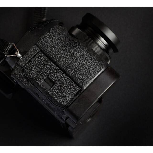 柔らかな質感の 新品 FUJIFILM フジフイルム XH1用 ハンドグリップ